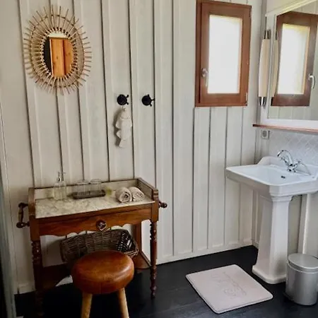 La Maison Moutchic 3*