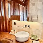 La Maison Moutchic 3* ラカノー