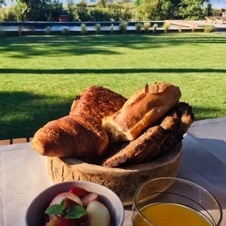 La Maison Moutchic 3*