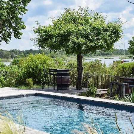 Bed & Breakfast La Maison Moutchic *