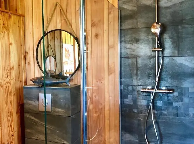 La Maison Moutchic 3*