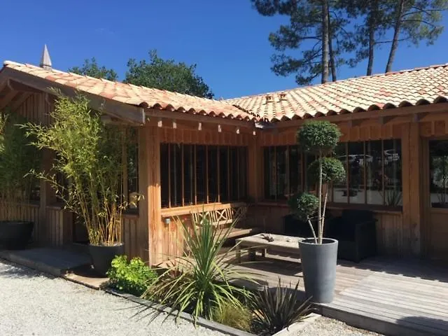 La Maison Moutchic 3* 라카노오세앙